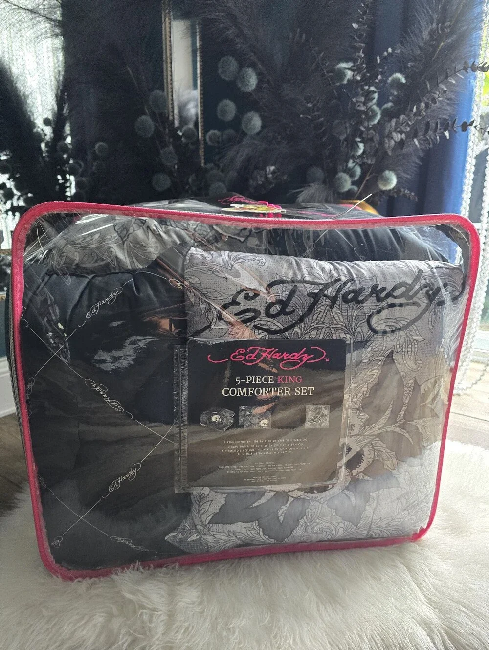 Ed Hardy 5 piece Kind Comforter set new